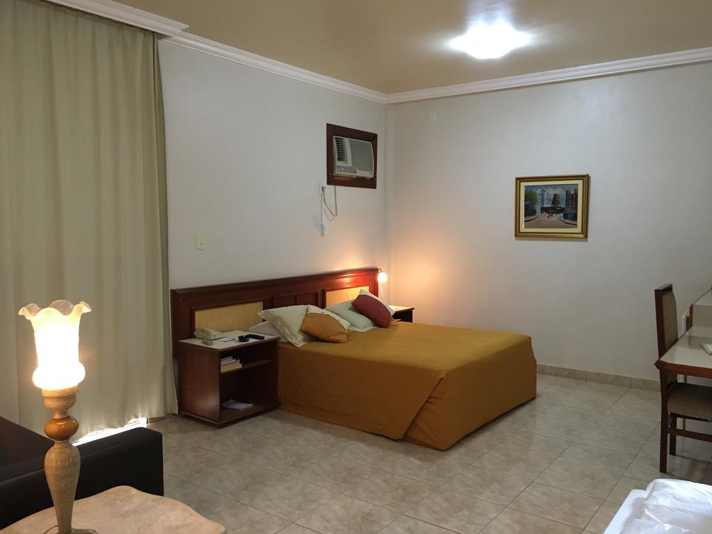 Tamareiras Park Hotel อูเบราบา ภายนอก รูปภาพ
