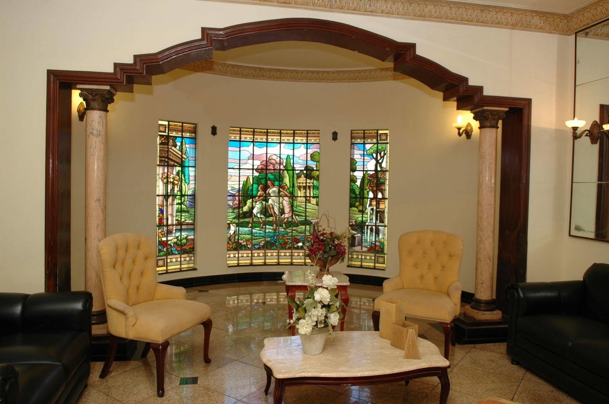 Tamareiras Park Hotel อูเบราบา ภายนอก รูปภาพ